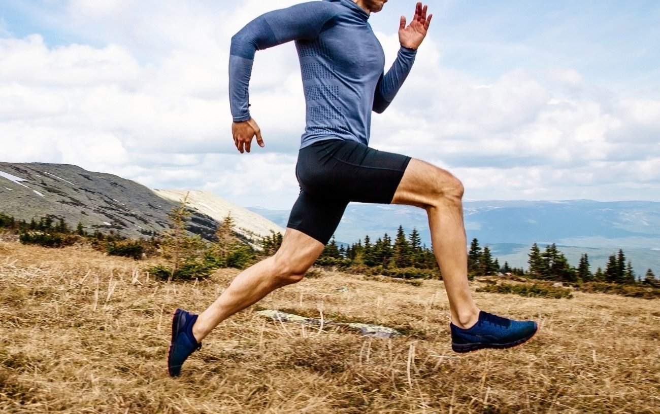 running shorts with phone pocket