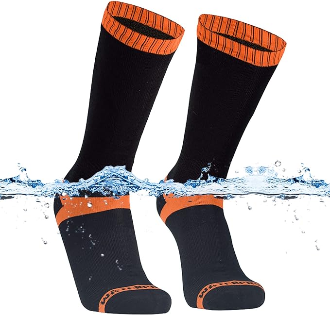 Our Editors Pick The Best Waterproof Socks for Runners 4
