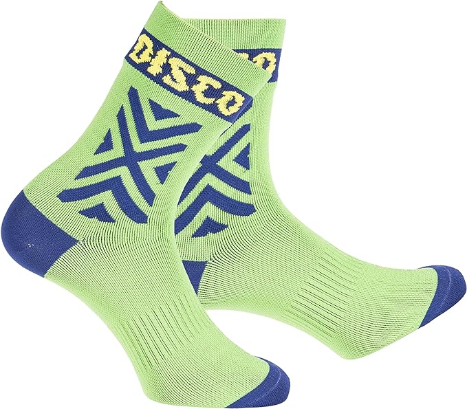 Our Editors Pick The Best Waterproof Socks for Runners 3