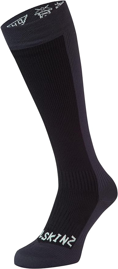 Our Editors Pick The Best Waterproof Socks for Runners 8